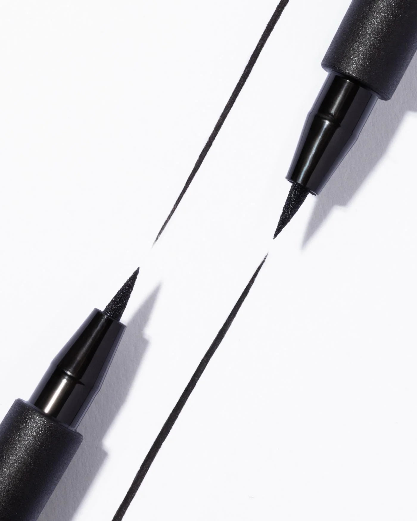 ASTRA 12H PEN EYELINER
