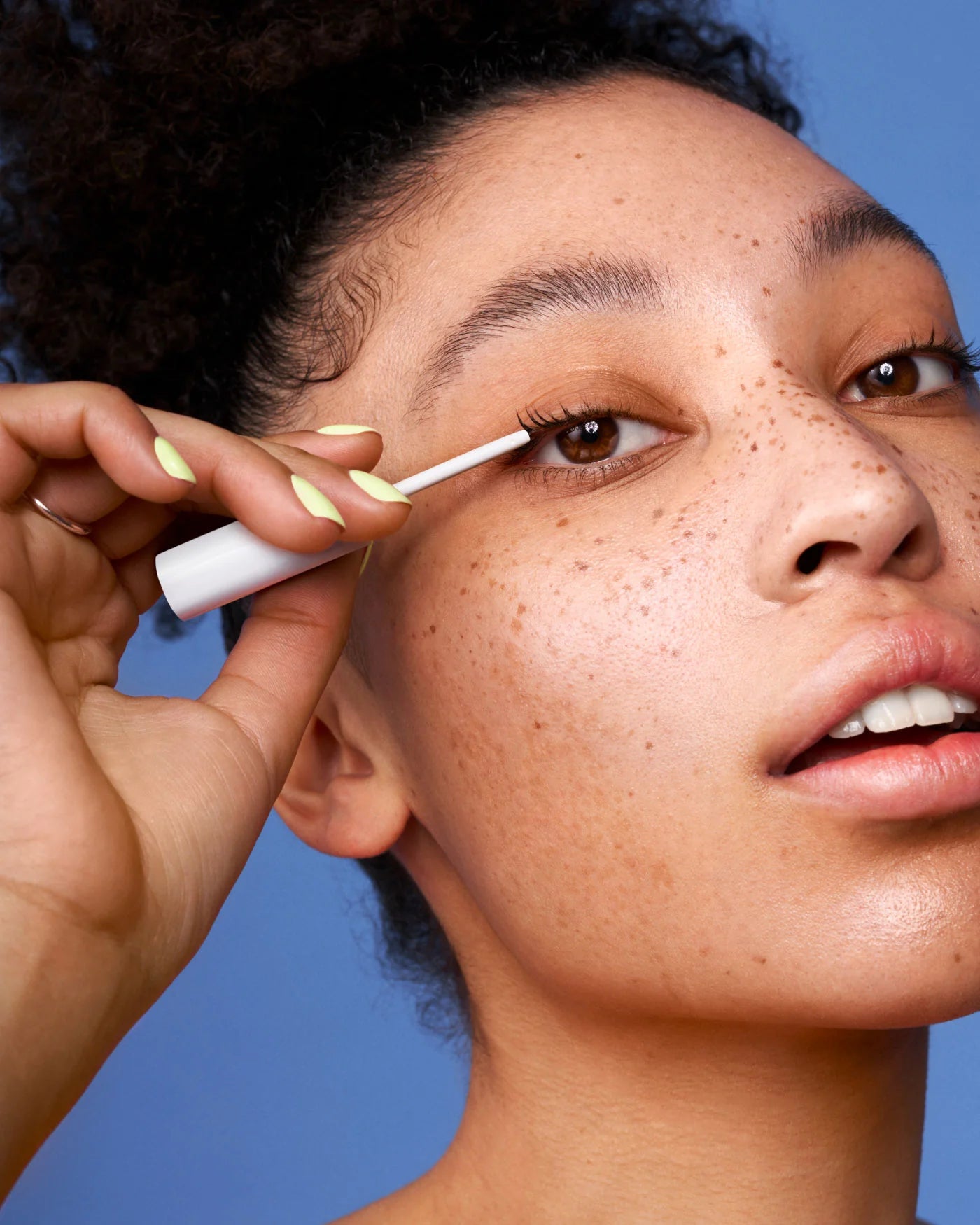 ASTRA EYELASH SERUM – LENGTHENING & VOLUMIZING