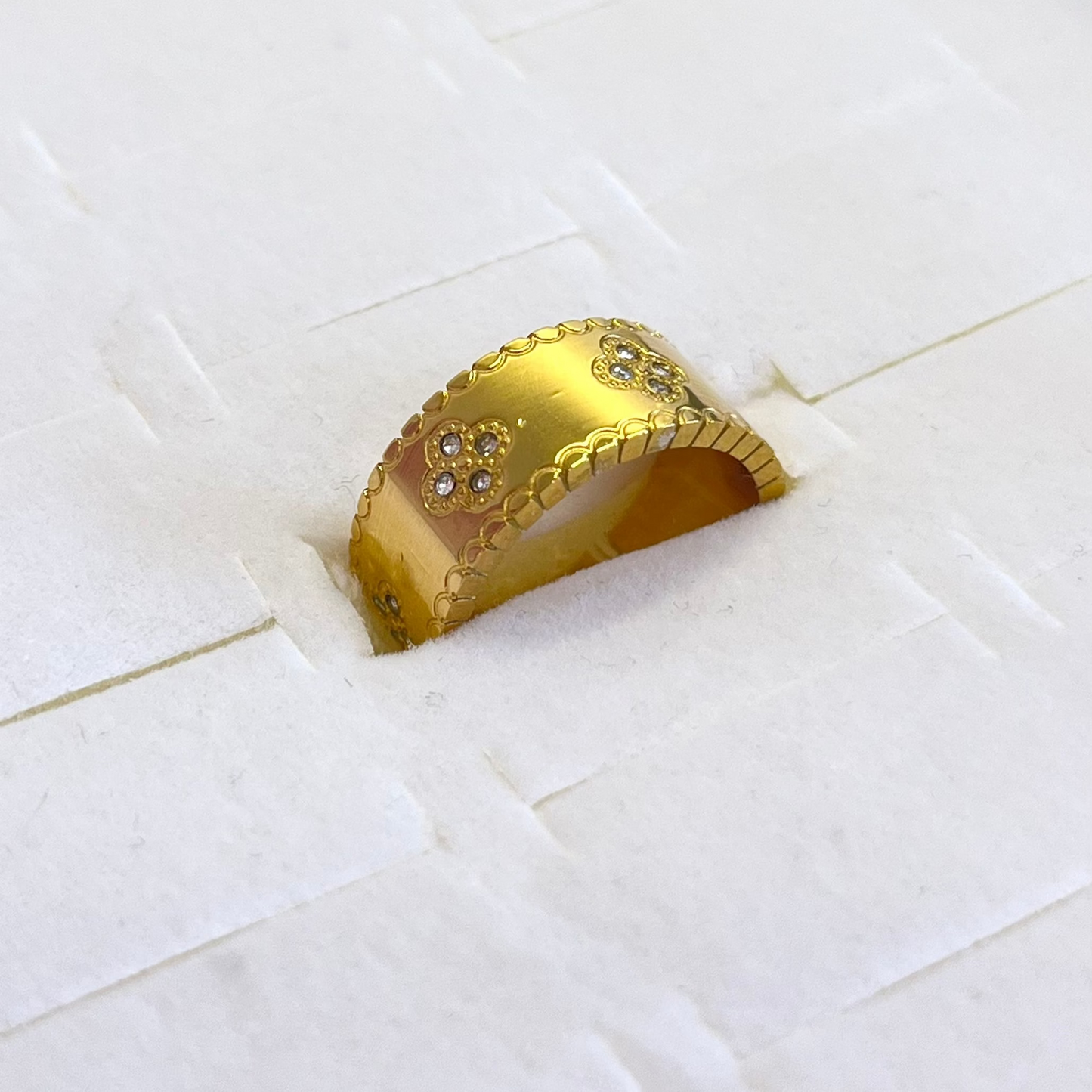 Golden Flora Ring