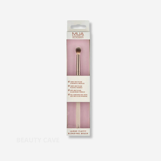MUA  FLUFFY BLENDING BRUSH