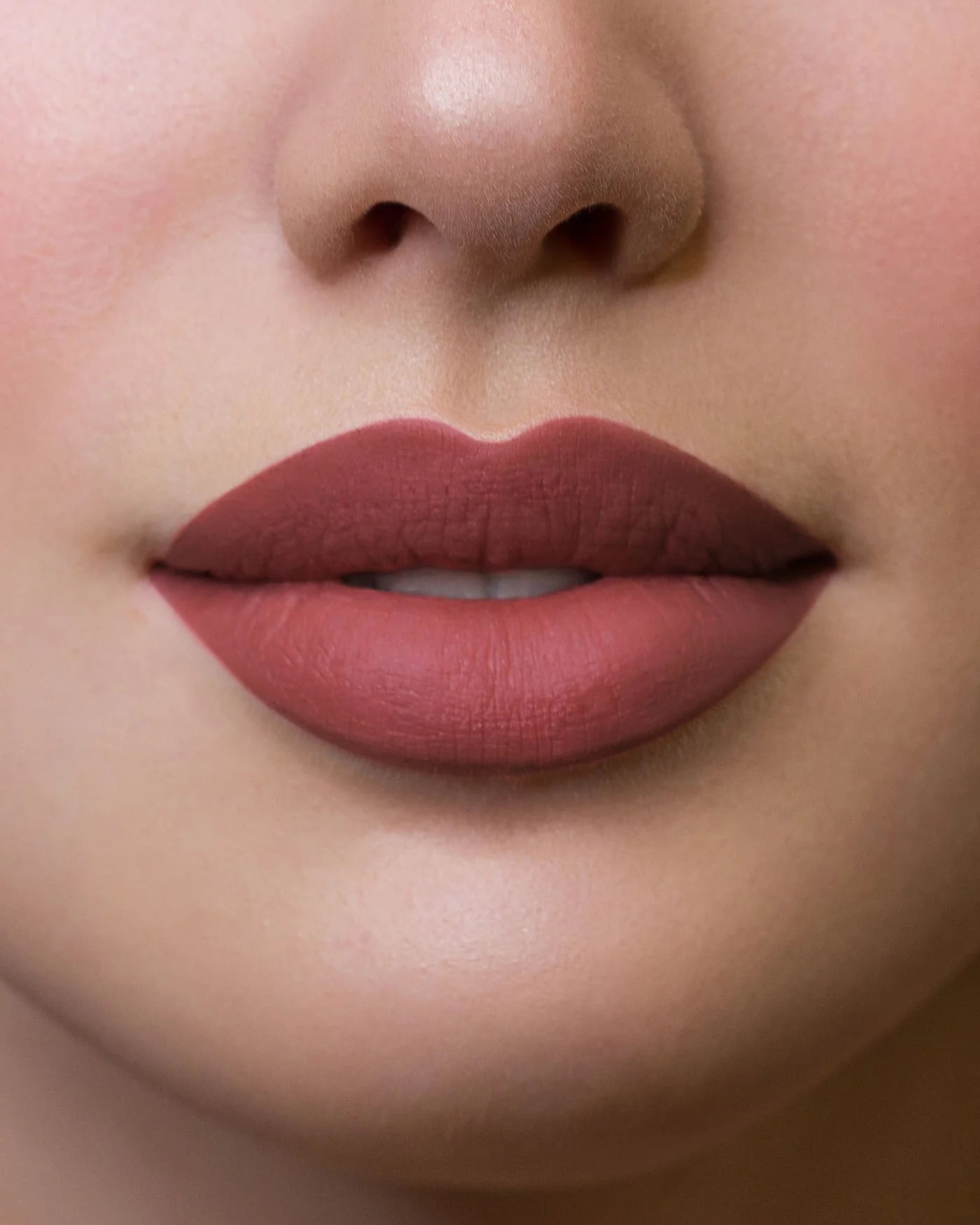 ASTRA HYPNOTIZE LIQUID LIPSTICK