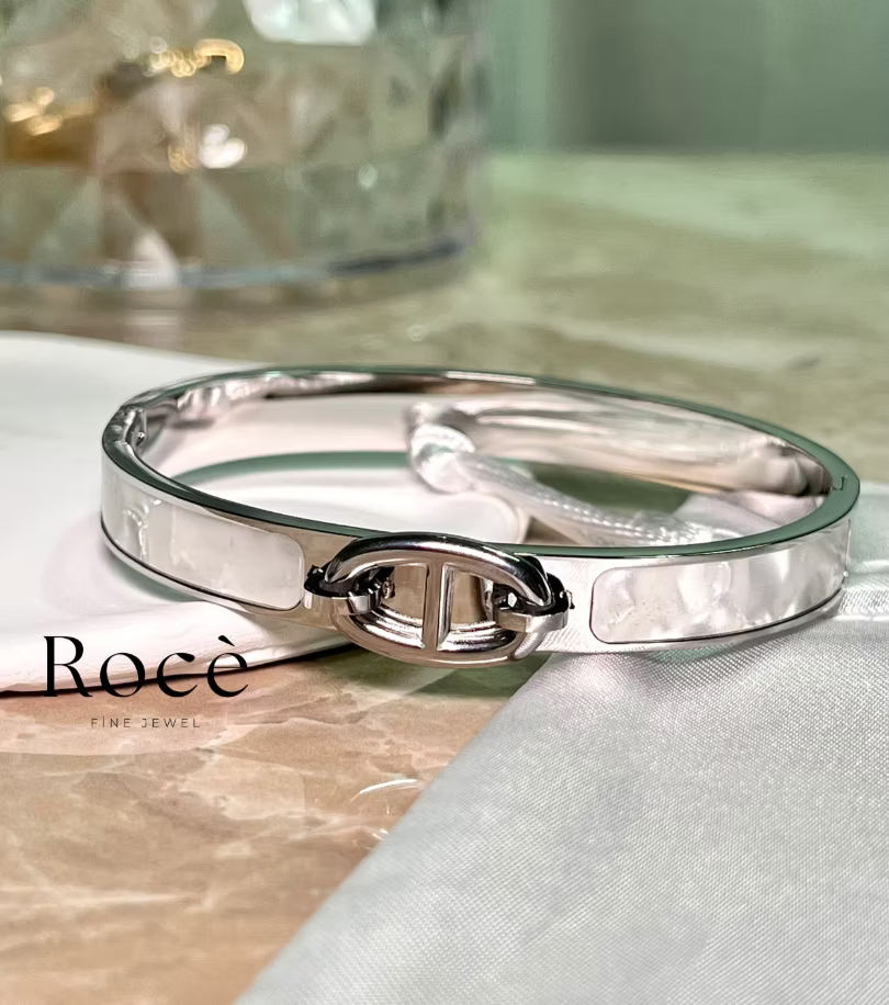 Oval Silver Bangle Silver Titanium Steel