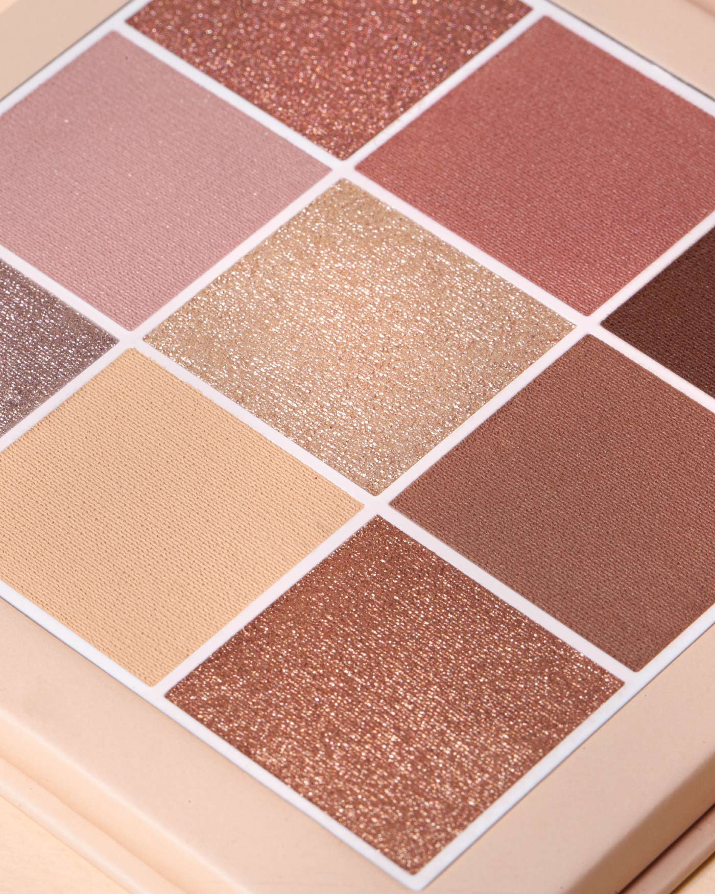 ASTRA PURE BEAUTY EYES PALETTE