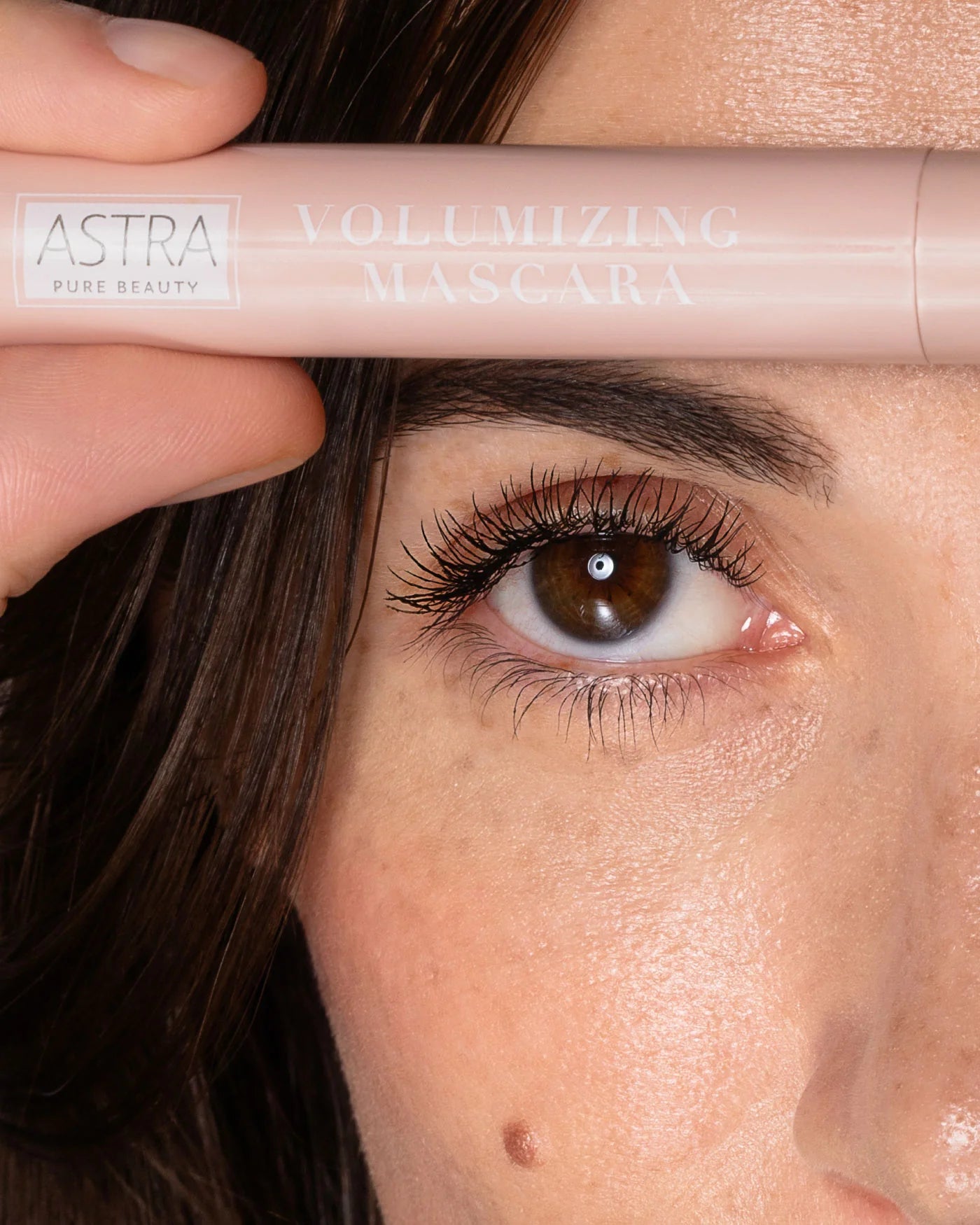 ASTRA PURE BEAUTY VOLUMIZING MASCARA