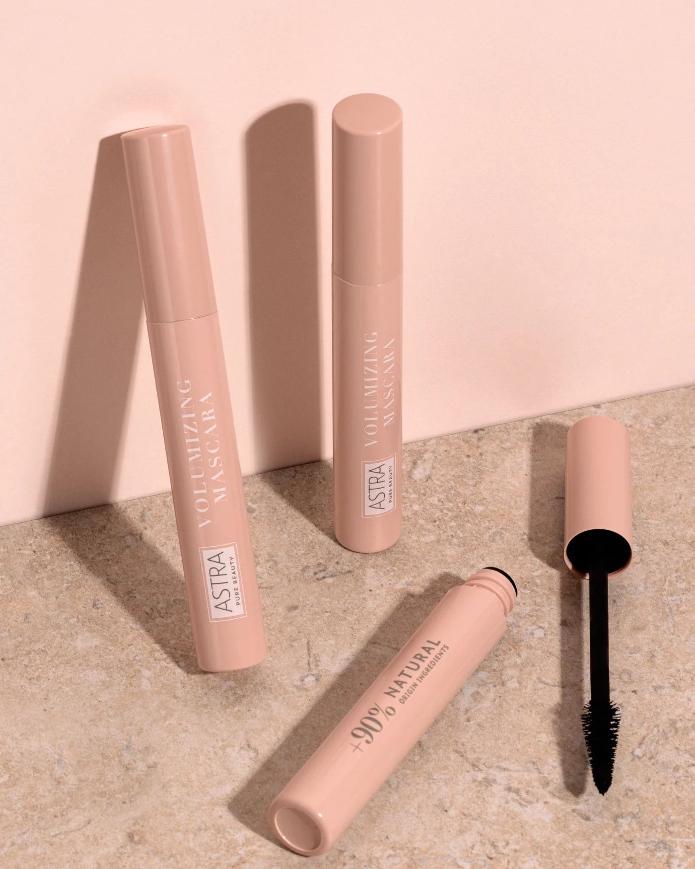 ASTRA PURE BEAUTY VOLUMIZING MASCARA