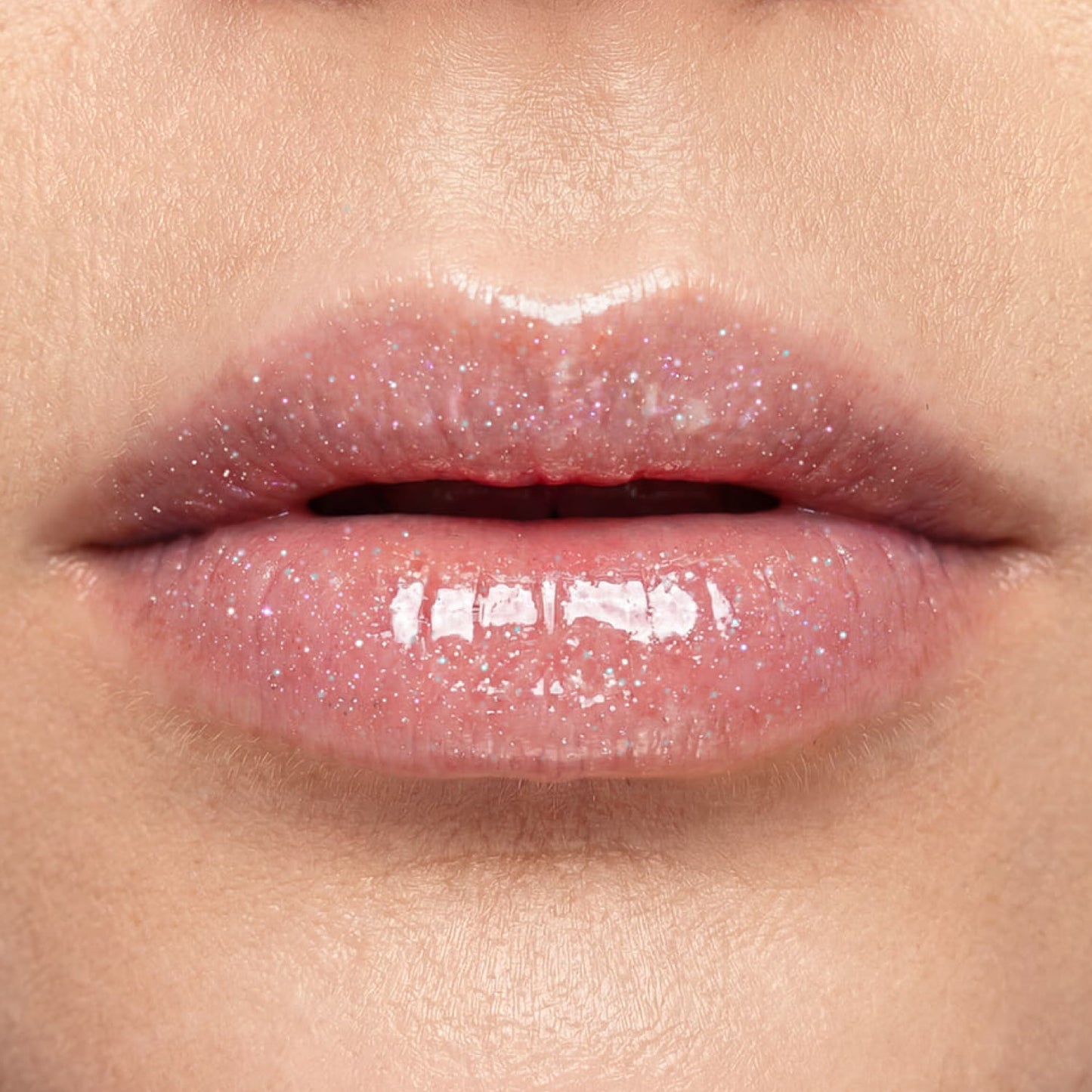 Astra Vibrakiss Stimulating Lip Gloss