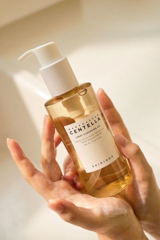 Skin1004 Centella Light Cleansing Oil 200ml